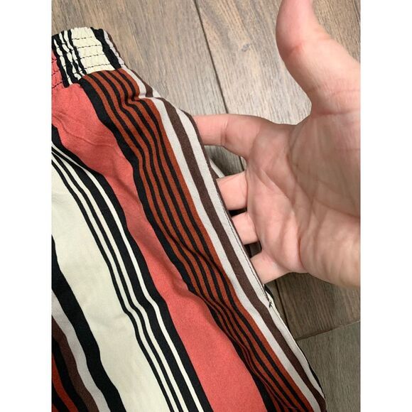 EVRI Pull-On Striped Shorts with Pockets Smocked Elastic Waist Plus Size 1X - Picture 3 of 6